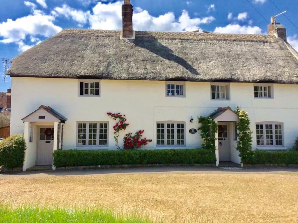 The Cottage Studio Wool Exterior photo