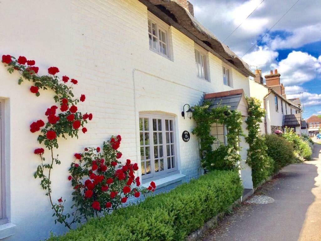 The Cottage Studio Wool Exterior photo